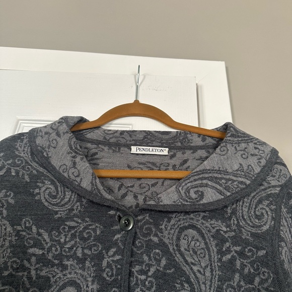 Pendleton Wool Blend Grey Cozy Sweater - Picture 3 of 5